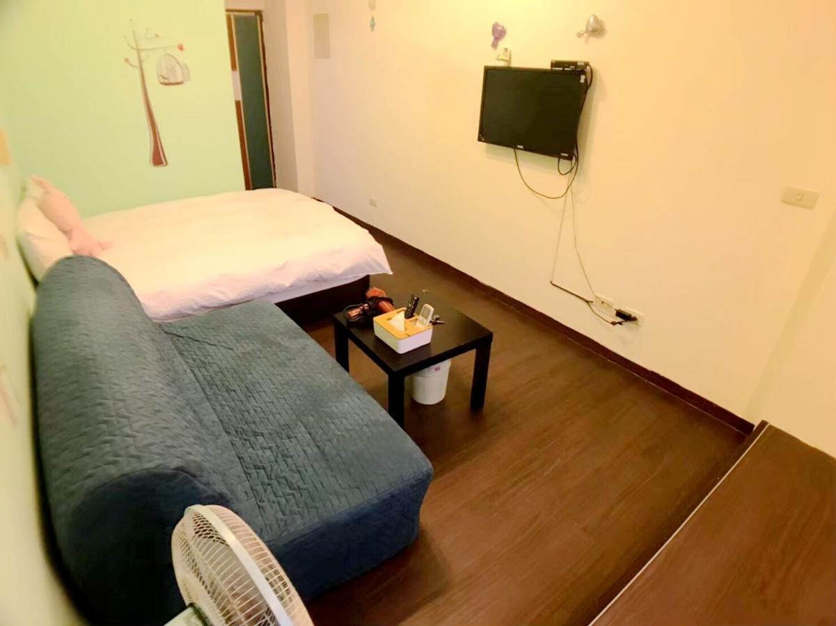 Happines Trip Inn Taichung Esterno foto