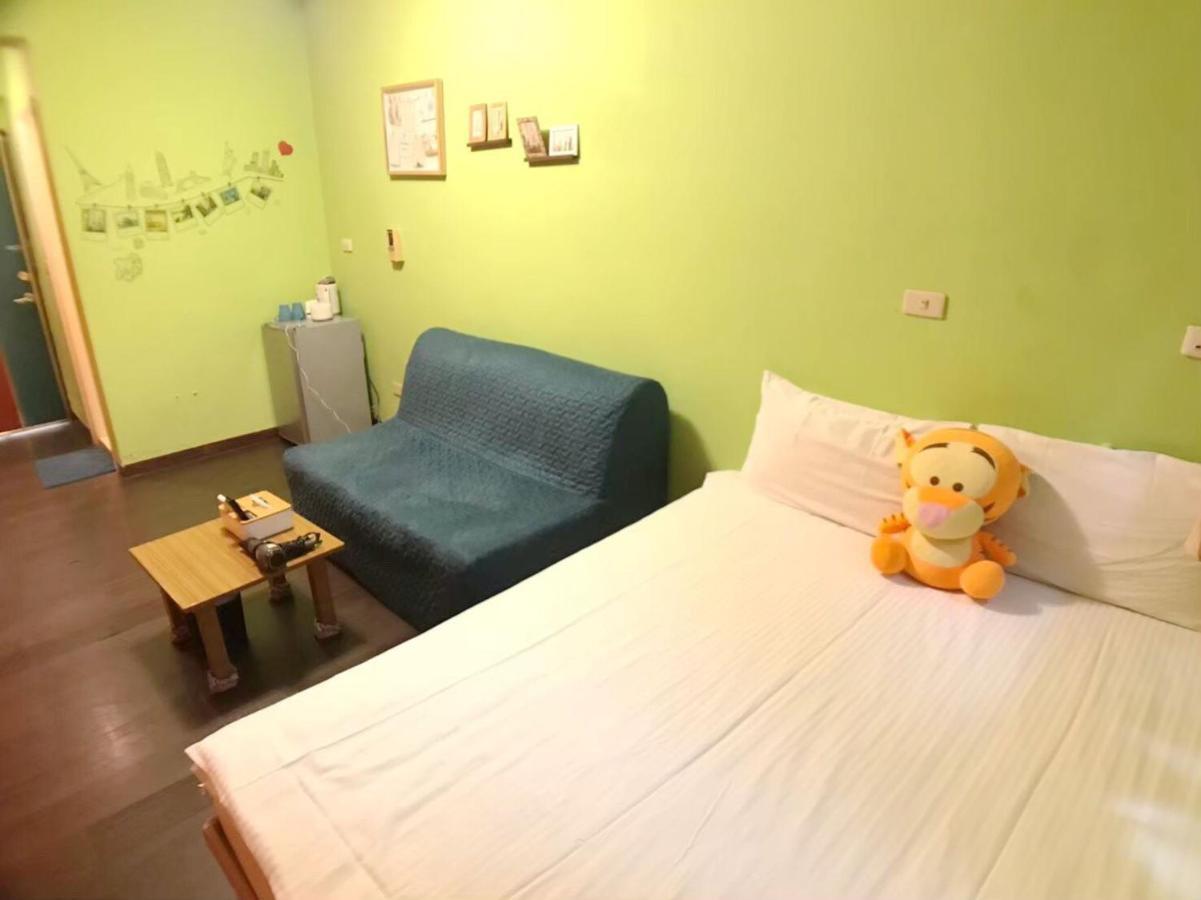 Happines Trip Inn Taichung Esterno foto