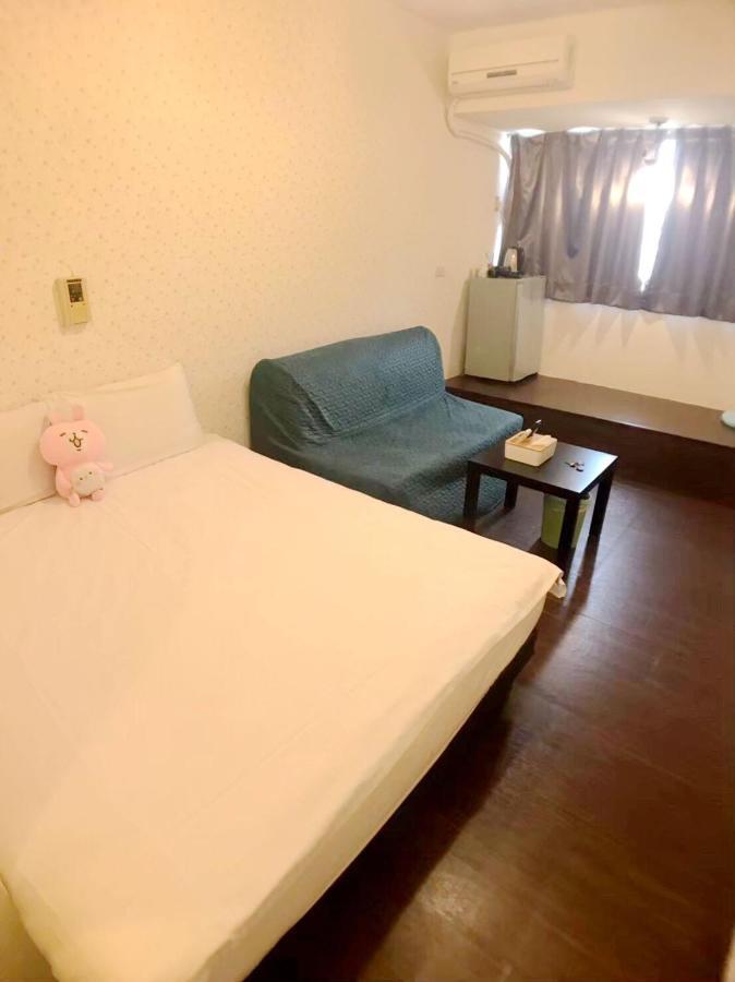 Happines Trip Inn Taichung Esterno foto